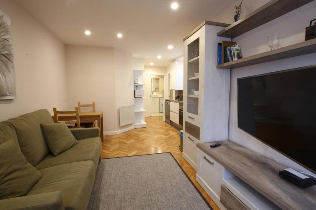 Apartamento Oviedo Las Palomas Экстерьер фото
